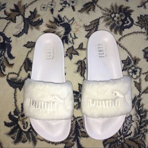 Fenty x Puma by Rihanna White Fur Slides / Sandals