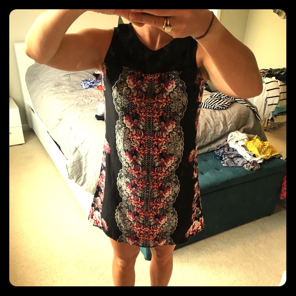 Light  weight shift dress