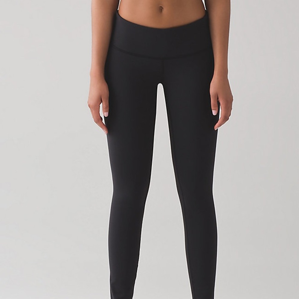 Lululemon full size leggings size 6