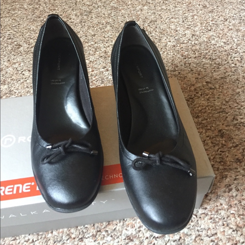 PRE LOVED ADIDAS Black shoes