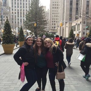 Meet your Posher, Caitlin