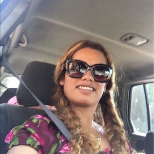 Meet your Posher, Elsa