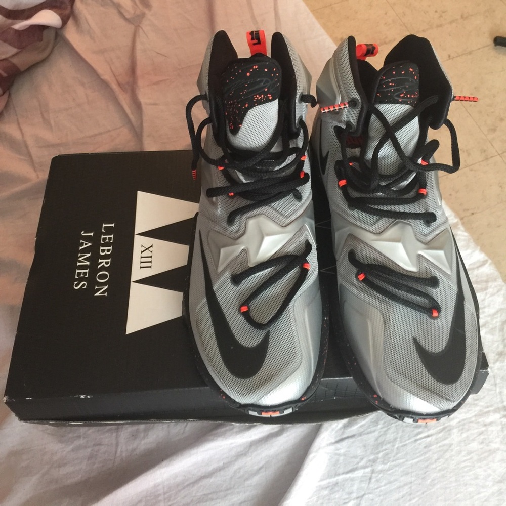 Boys shoes