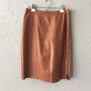 Light brown faux leather skirt with zipper side