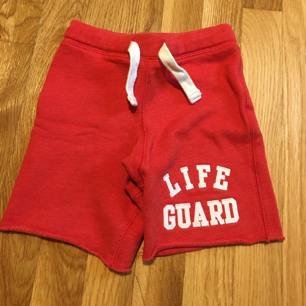 BabyGap pull on jersey shorts -size 2years