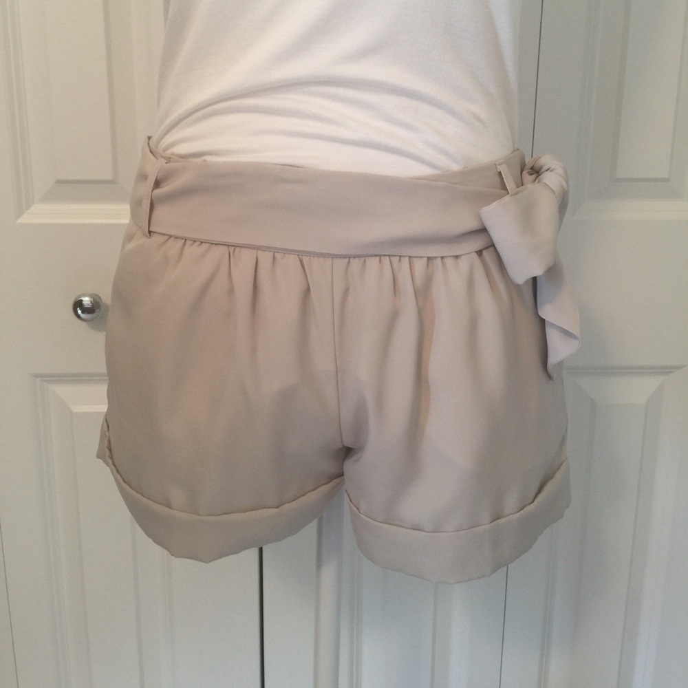 Express Nude Shorts with Side-Tie Belt