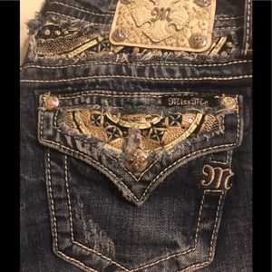 Hard to find 29" Miss Me Skinny