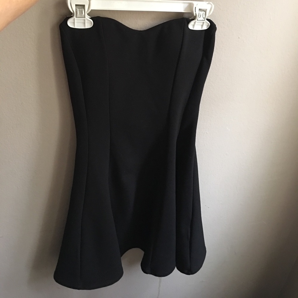 Strapless dress