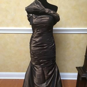 Stunning La Pearla Formal Gown