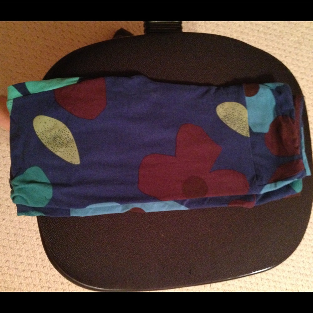 One size Lularoe leggings