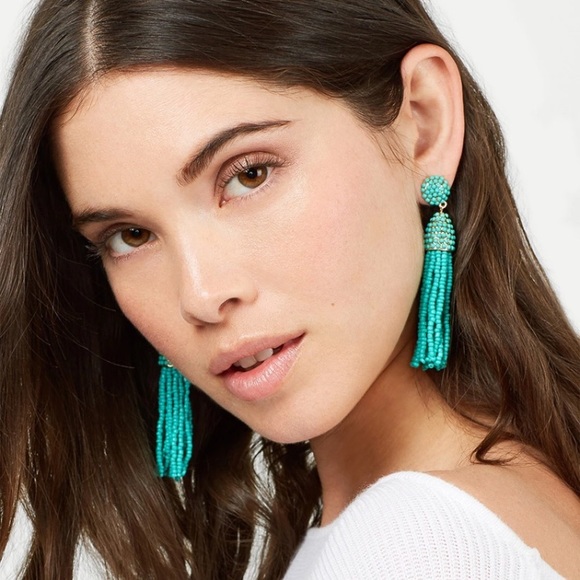 ⭐️ NEW⭐️ Beaded Drop Blogger Statement Earrings - Picture 5 of 8