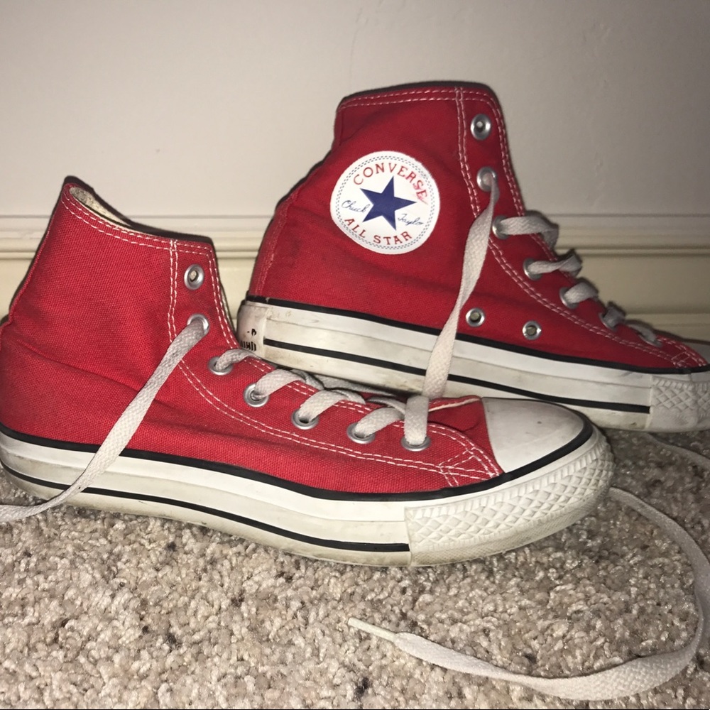 Red bight top converse