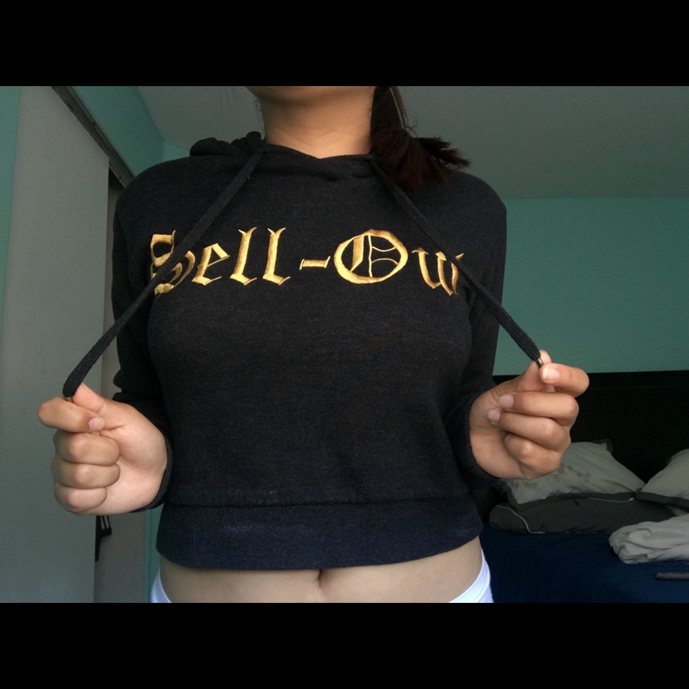 Sweater crop top