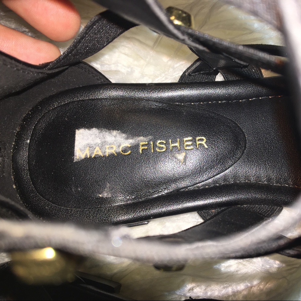 Sandals - Picture 3 of 3
