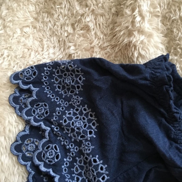 Top - Picture 3 of 3