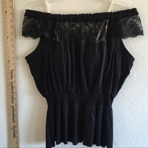 Sam & Max NWT off shoulder blk lace top NEW pretty