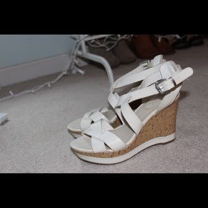 White Wedges