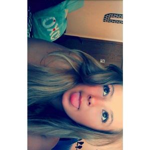 Meet your Posher, Danika