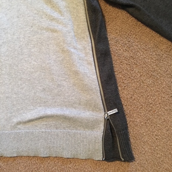 Michael Kors Sweater - Picture 3 of 3