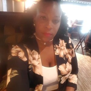 Meet your Posher, Lakesia