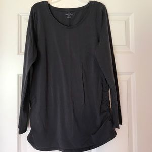 Maternity long sleeve t-shirt