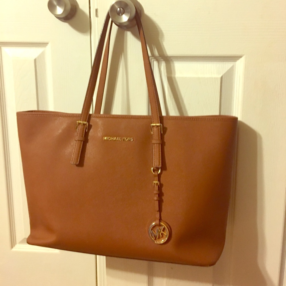 Michael Kors Jet Set Tote