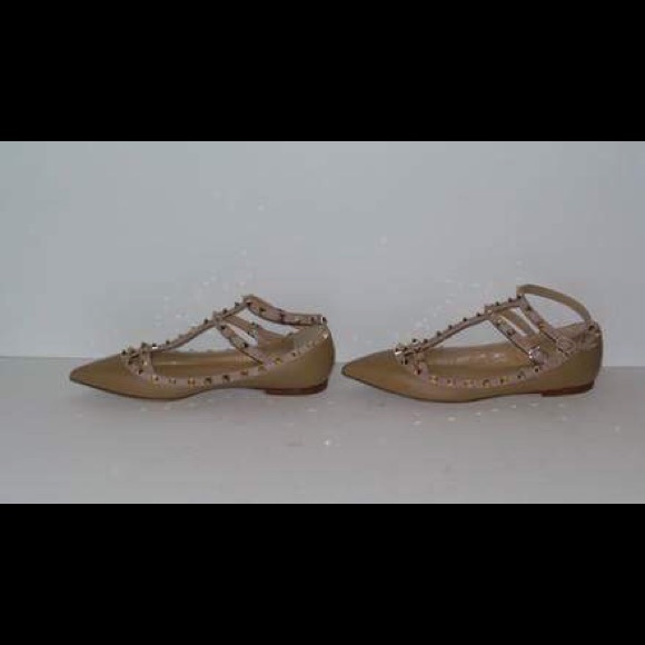 ✨VALENTINO✨ Beige Garavani Rockstud Flats - Picture 4 of 5