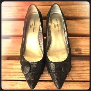 Anne Klein iflex, Black, Kitten heels, 1.5", 7.5M