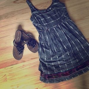 Fun summer flip flops 🌞