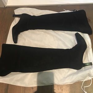 Over the knee suede black boots