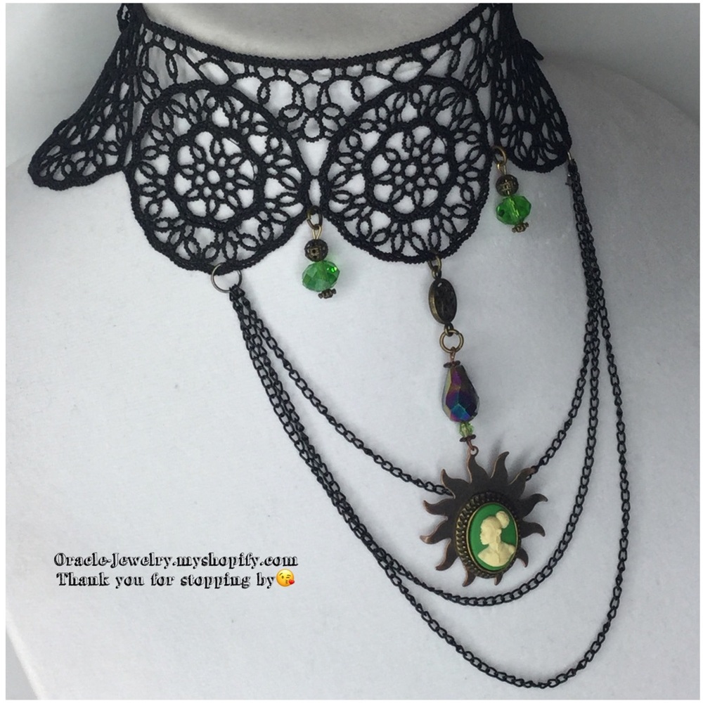 Cameo black Lace Choker