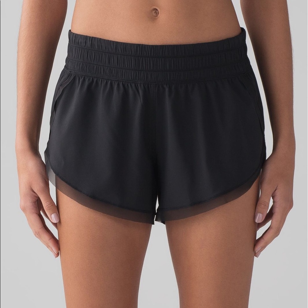 black lululemon anew shorts 4