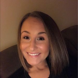 Meet your Posher, Cayla