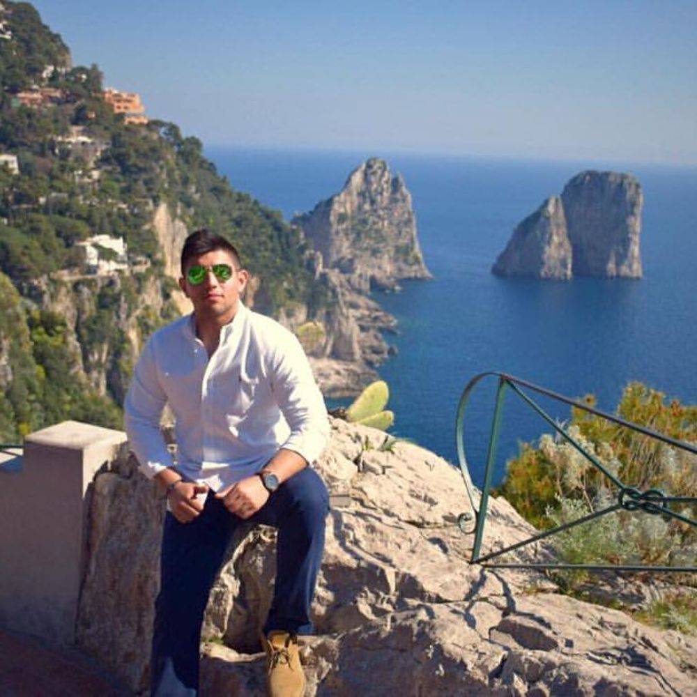 Meet your Posher, Andres