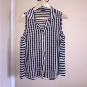 2 white&black tops