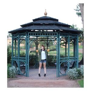 Meet your Posher, Rhiannon