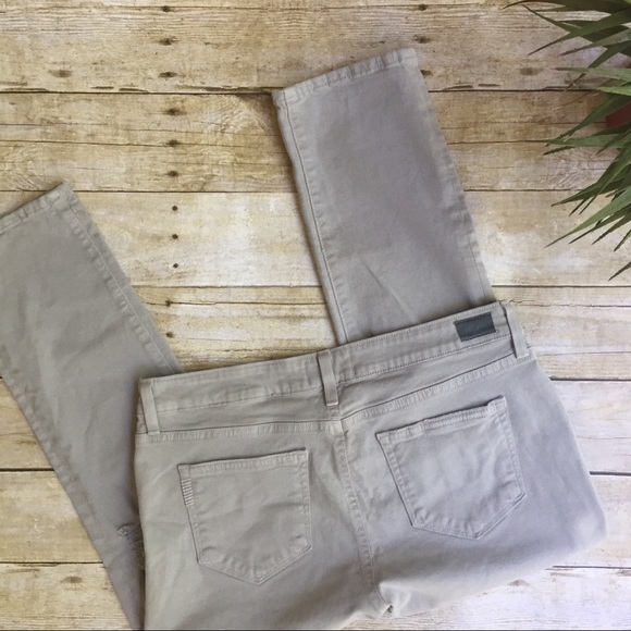 PAIGE Denim - PAIGE Distressed "James Crop"