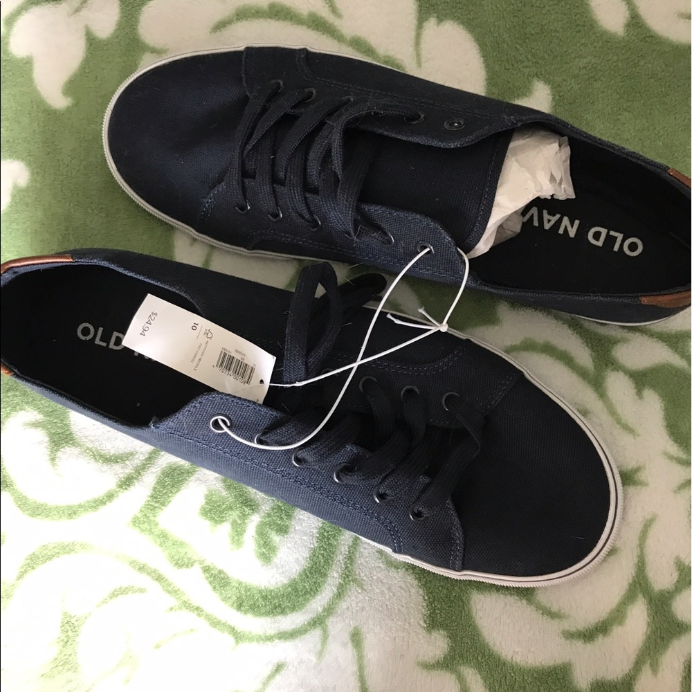 Old navy men's shoes