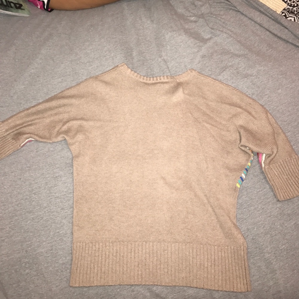 Sweater - Picture 5 of 5