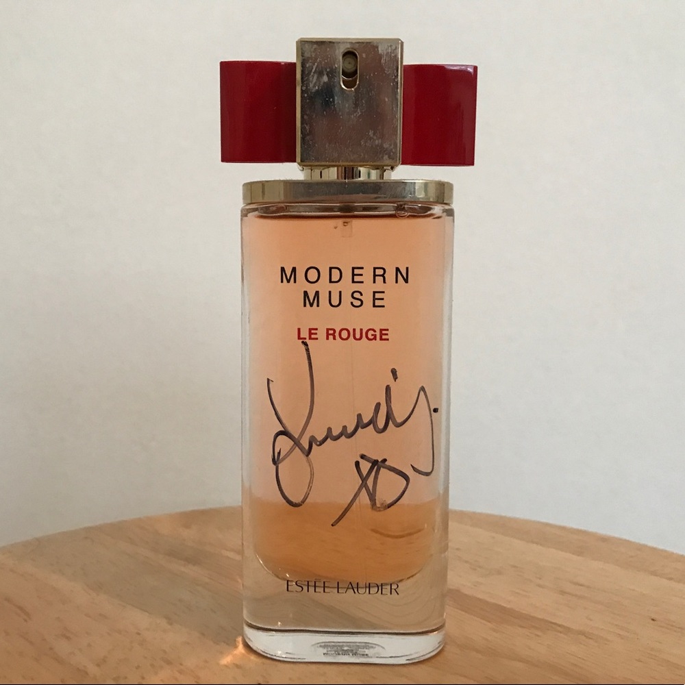 AUTOGRAPHED Kendall Jenner Estée Lauder perfume