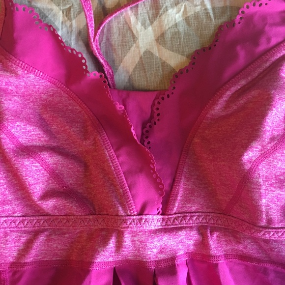Zella exercise top NEVER WORN - Picture 2 of 3