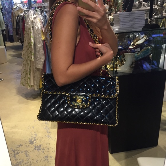 🚫SOLD🚫Authentic Vintage Chanel black chain bag - Picture 6 of 6