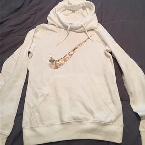 🖤White & Rose Gold NIKE HOODIE🖤