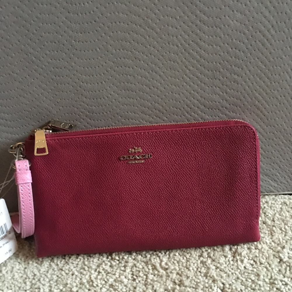Coach leather wristlet