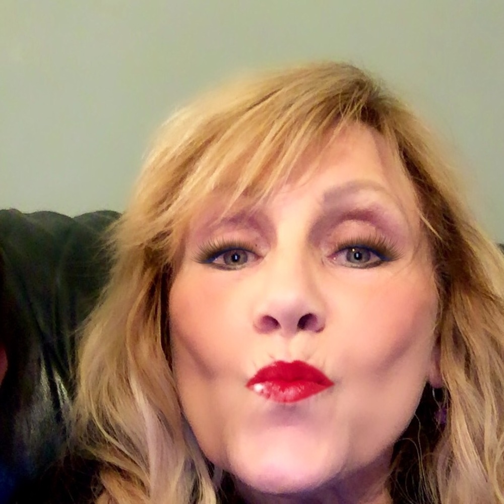 Meet your Posher, Donna