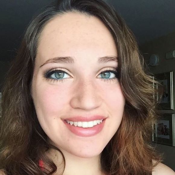 Meet your Posher, Rachel - Picture 1 of 1