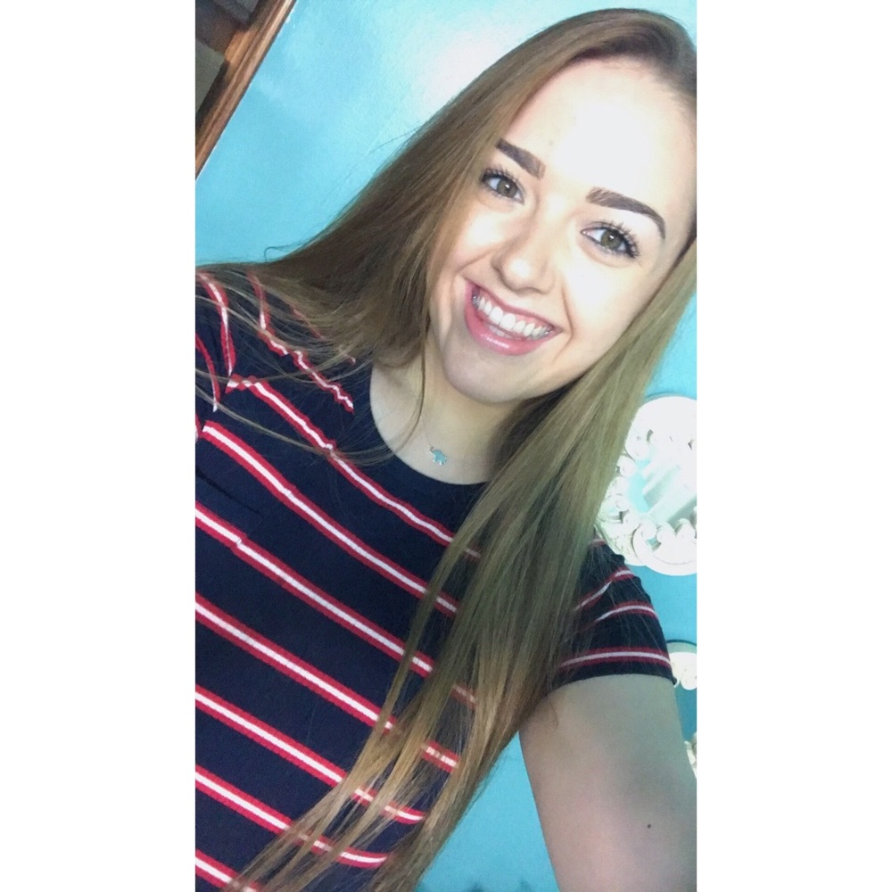 Meet your Posher, Emily