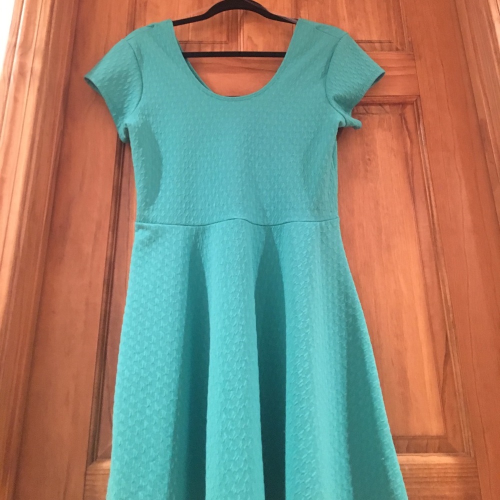Scoop neck turquoise short sleeve skater dress