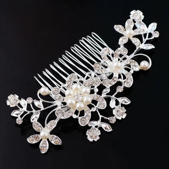 Wedding crystal hair comb - Picture 2 of 6
