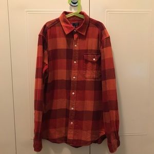 GAP men's shirt